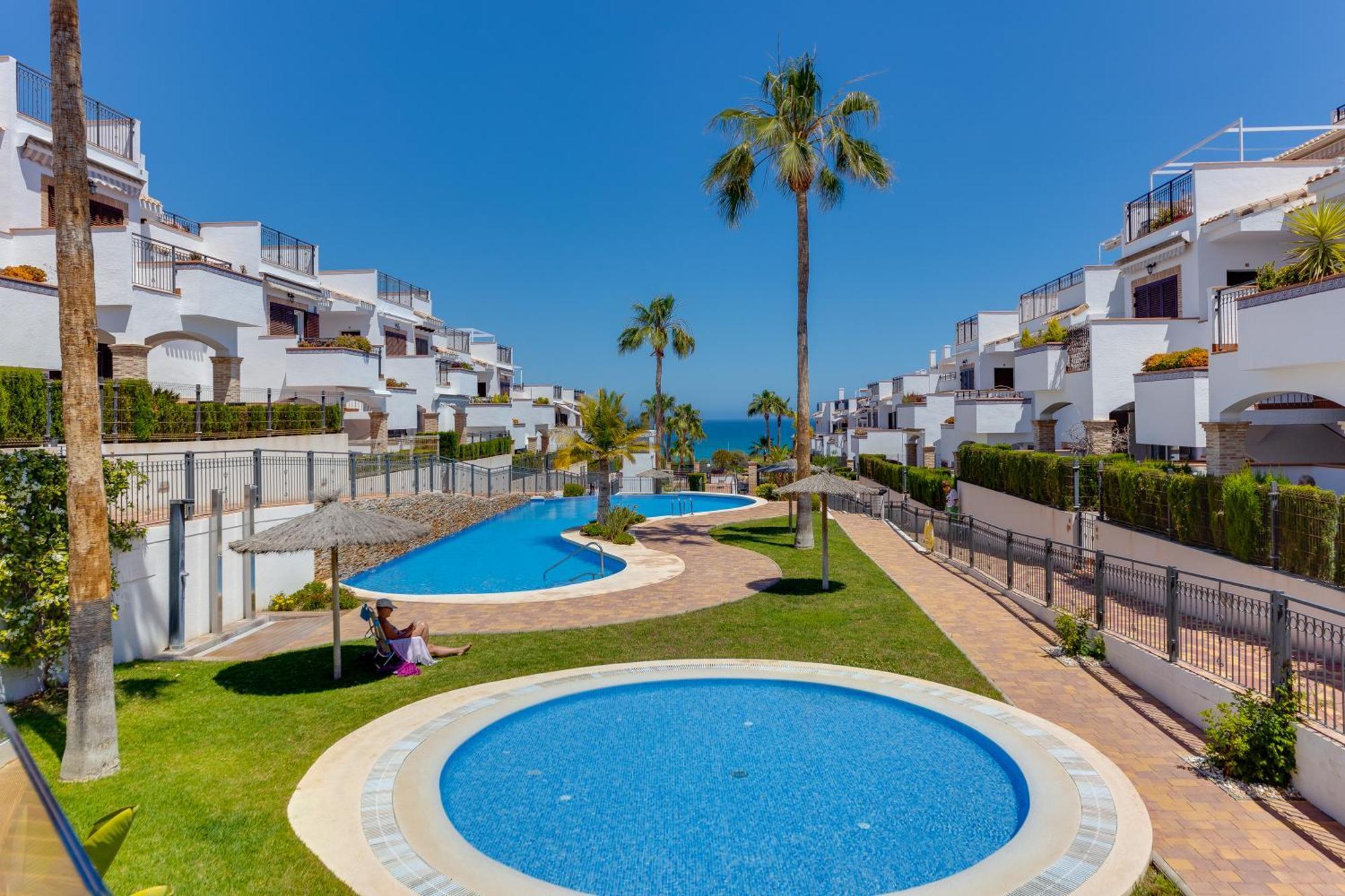 Azul Beach Торевьиа Экстерьер фото